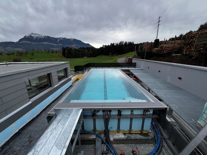 Die Stelzlager Pedestal Prime® bilden die Basis einer wunderschönen Dachterrasse in der Schweiz